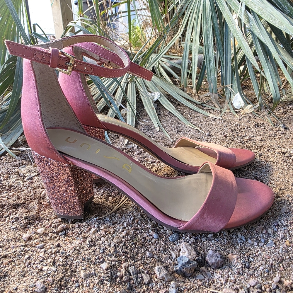 Unisa Pink Satin Glitter Heels Size 6.5 - Picture 2 of 9